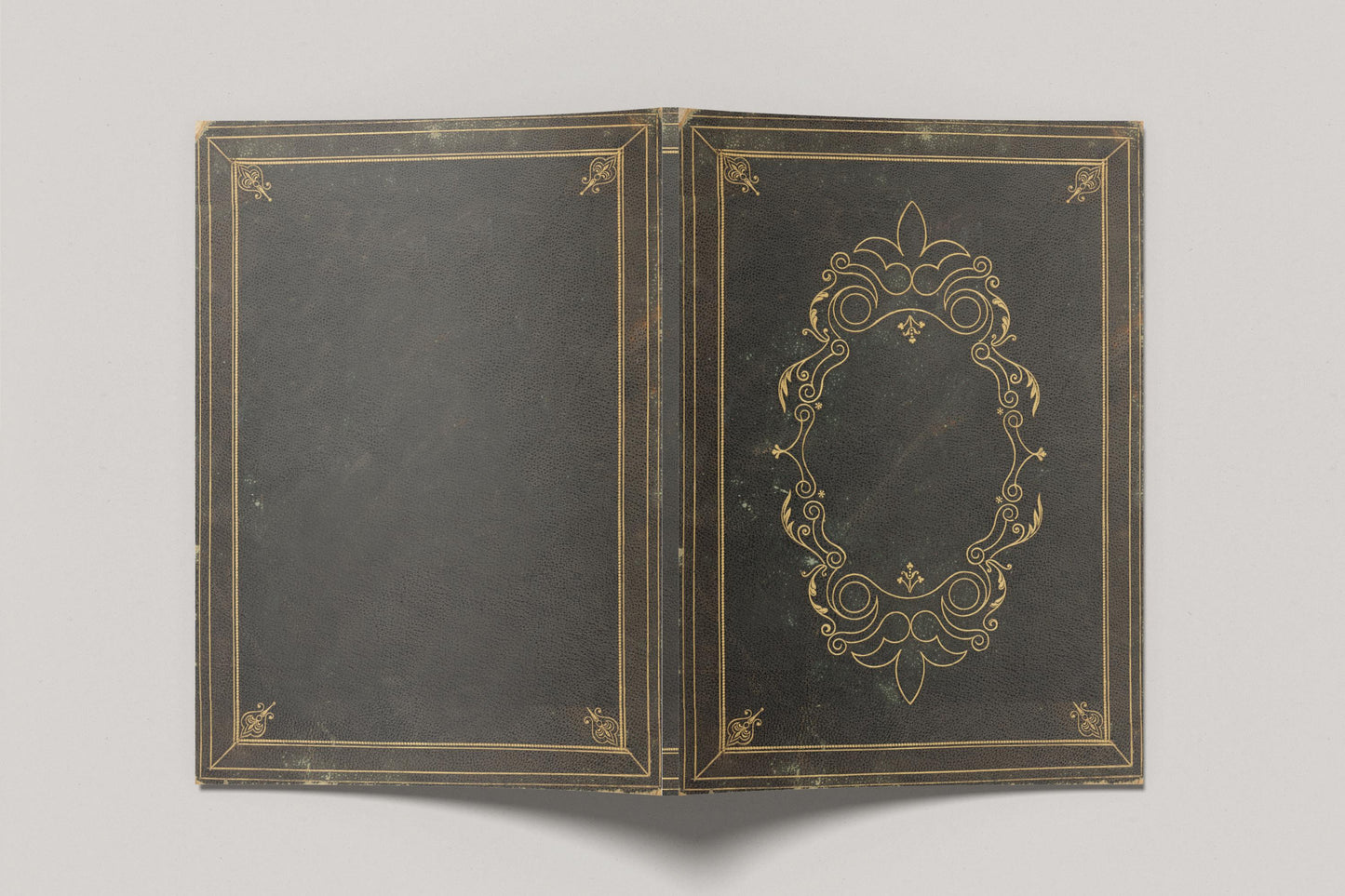 Ornate cover for a dnd floral journal